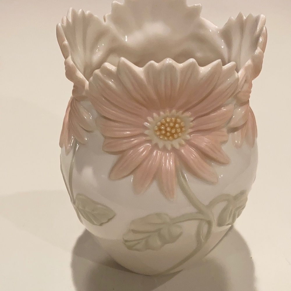 NWOT Lenox Vase